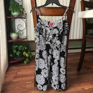 Elle Black & White Floral Dress